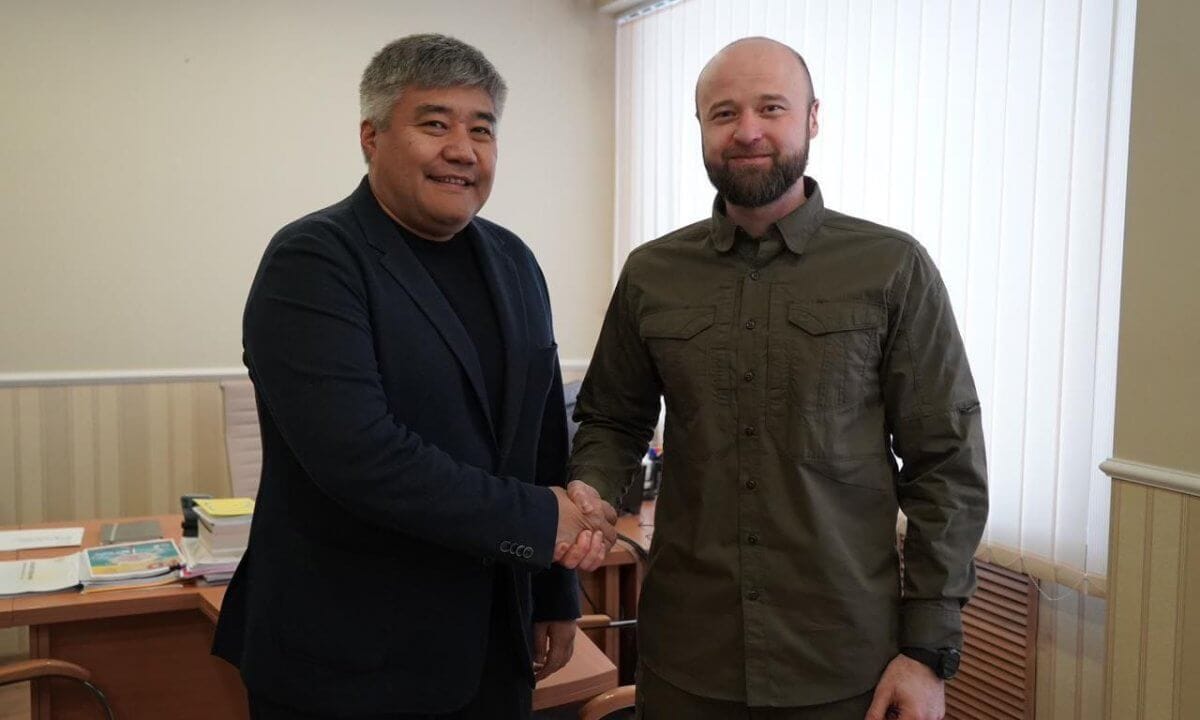 Казахстанским бизнесменам предлагают купить объекты в Украине