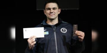 Казахстанский фехтовальщик обошел олимпийских чемпионов на Кубке мира