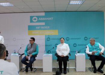 Партия «AMANAT» провели ряд встреч с педагогами, деятелями культуры и трудовыми коллективами предприятии Жезказгана