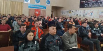 Повышение ответственности работодателя обсудил на встрече с шахтерами кандидат в депутаты Калыков