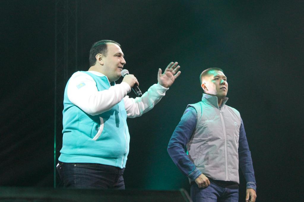 Более 2 тысяч павлодарцев посетили праздничный концерт в поддержку кандидатов от партии «AMANAT» в Павлодаре