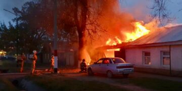 Три обгоревших тела нашли после пожара в Уральске