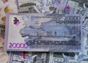 Казахстанец печатал деньги на принтере и расплачивался ими в магазине