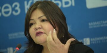 Известный юрист Айман Омарова посоветовала женщинам с детьми не выходить замуж