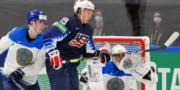 Самыми молодыми хоккеистами на чемпионате мира стали команды Казахстана и США