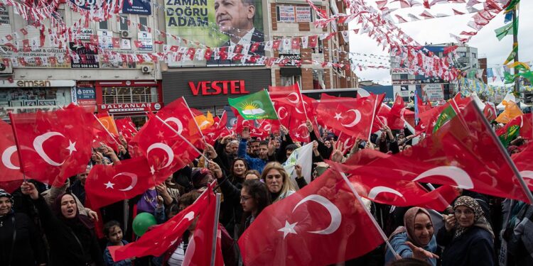 Второй этап президентских выборов проходит в Турции