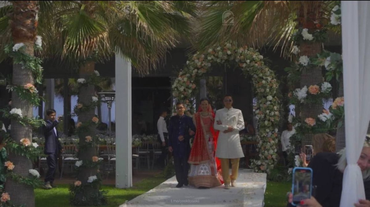 Фото с роскошной свадьбы дочери экс-министра финансов РК попали в Сеть