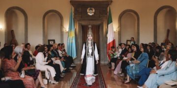 Коллекции казахстанских дизайнеров и ювелиров показали в Риме