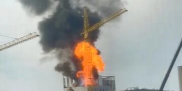 Мощные взрывы прогремели в районе "Хан Шатыра" в Астане(видео)