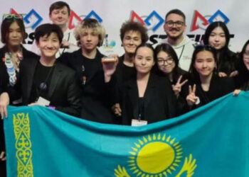 Алматинские десятиклассники стали лучшими в робототехнике на конкурсе в Калифорнии