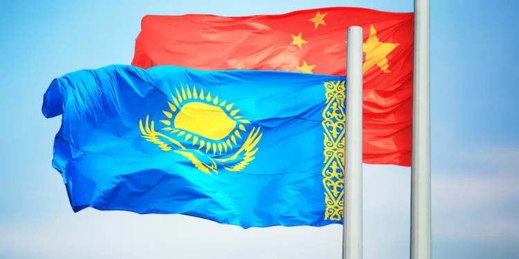 Когда казахстанцы смогут летать в Китай без виз - МИД