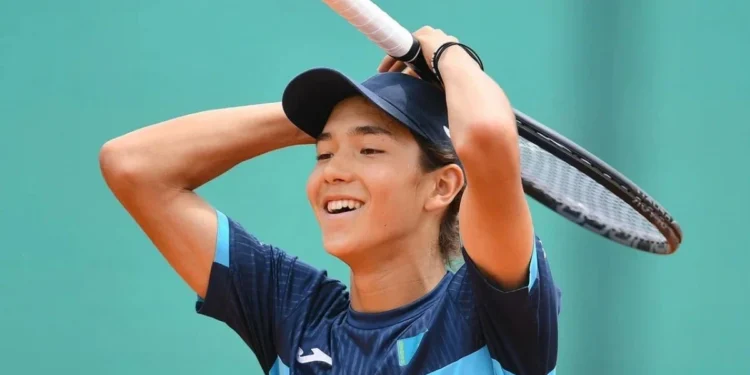 15-летний казахстанский теннисист не проиграл ни одного сета и стал абсолютным чемпионом в Грузии