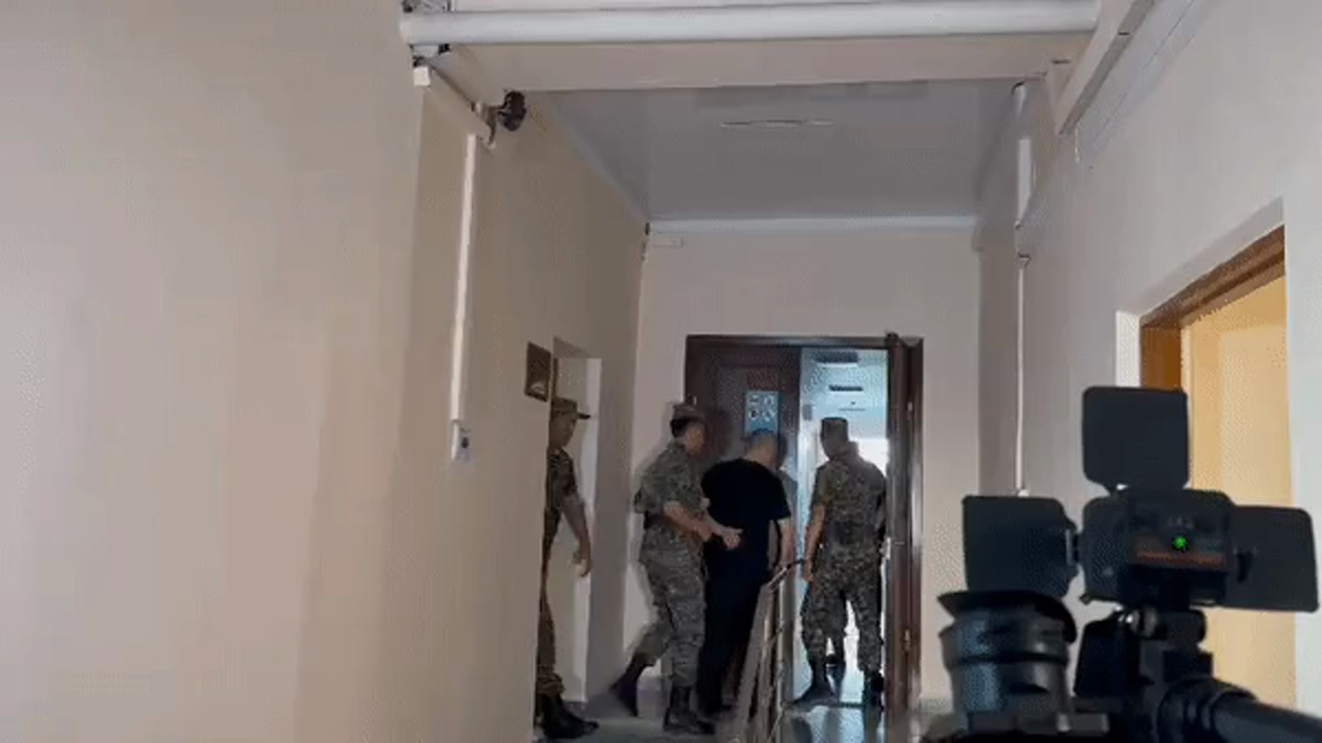 Появились подробности о деле иностранца, устроившего перестрелку в Шымкенте