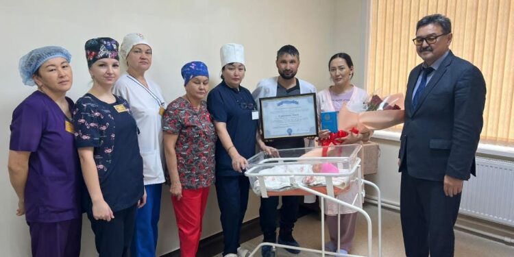 Пять младенцев сегодня стали 20-миллионными гражданами Казахстана