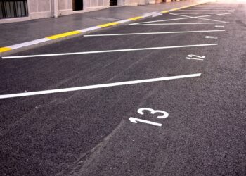 Парковки у школ и больниц будут бесплатными бесплатными в Астане